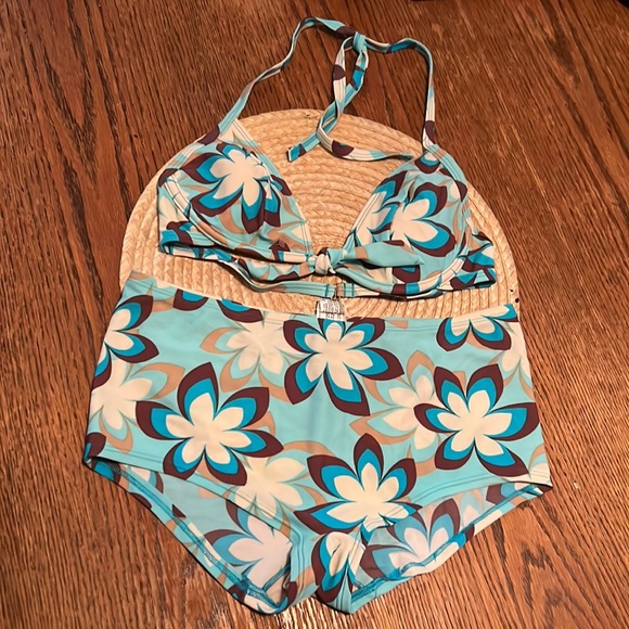 Xoxo Floral Bikini Set Size Medium - Picture 1 of 8